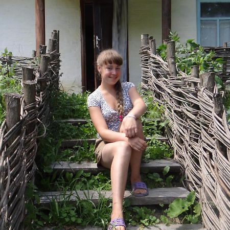 Maliovnytsya Guest House Dybintsy Ngoại thất bức ảnh