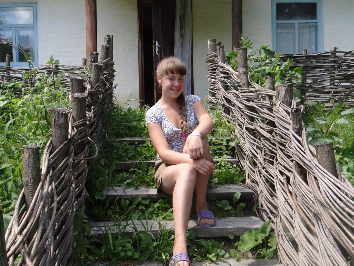 Maliovnytsya Guest House Dybintsy Ngoại thất bức ảnh